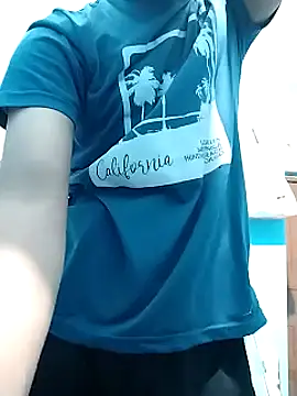 Snapshot of black_cobra70 chatting on 12-16-24, 03:32 black cobra70 online show from 12-16-24, 03:32