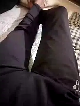 Snapshot of black_cobra70 chatting on 12-25-24, 04:00 black cobra70 online show from 12-25-24, 04:00