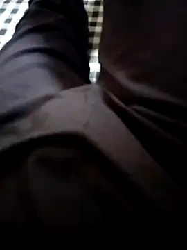 Snapshot of black_cobra70 chatting on 12-27-24, 06:35 black cobra70 online show from 12-27-24, 06:35