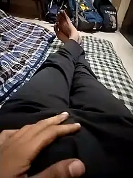 Snapshot of black_cobra70 chatting on 12-29-24, 07:53 black cobra70 online show from 12-29-24, 07:53