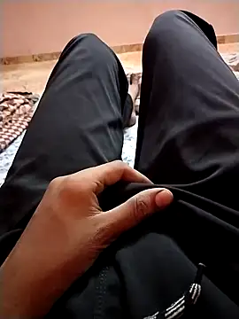 Snapshot of black_cobra70 chatting on 09-15-25, 02:06 black cobra70 online show from 09-15-25, 02:06