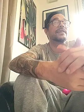 mileflav0r online show from 12-04-25, 11:30