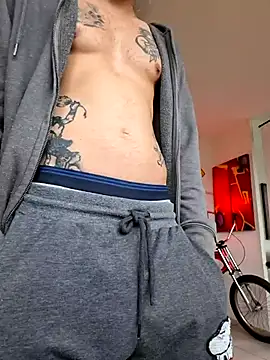 mileflav0r online show from 04-25-26, 05:43