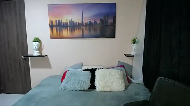 cristal-evanns online show from 12-20-24, 02:08