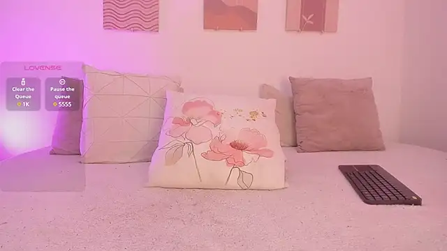 Mia Heartt online show from 02-09-25, 07:19