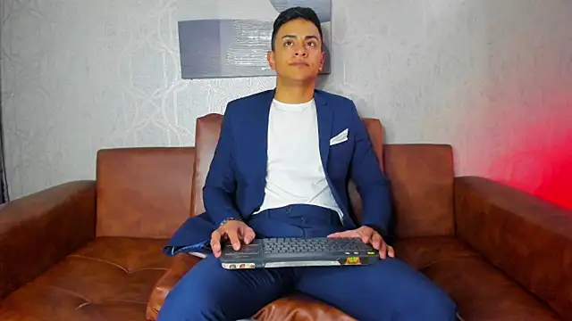 Lucii fer  online show from 09-15-25, 11:54