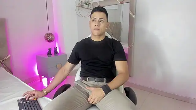 Lucii fer  online show from 11-19-25, 11:43