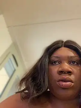 Snapshot of bonbonaumiel chatting on 12-26-24, 01:32 bonbonaumiel online show from 12-26-24, 01:32