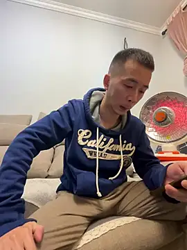 Snapshot of ngg9414 chatting on 03-10-25, 12:04 ngg9414 online show from 03-10-25, 12:04