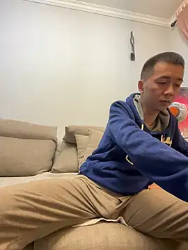 Snapshot of ngg9414 chatting on 03-19-25, 12:12 ngg9414 online show from 03-19-25, 12:12