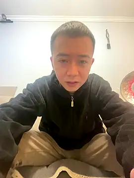 Snapshot of ngg9414 chatting on 12-17-25, 06:30 ngg9414 online show from 12-17-25, 06:30