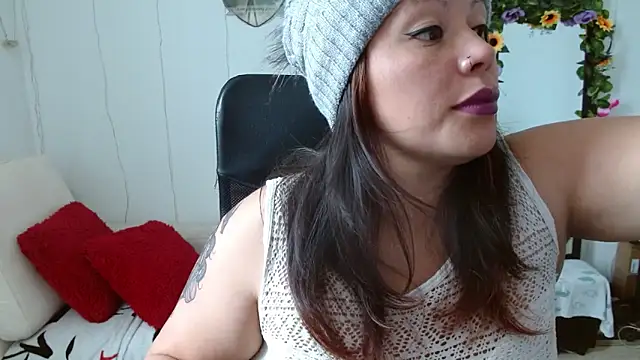 miss evoleth2 online show from 11-24-25, 04:07