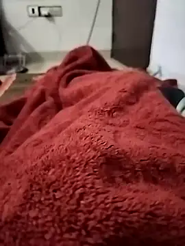 Snapshot of delhiboyooo chatting on 12-28-24, 11:48 delhiboyooo online show from 12-28-24, 11:48