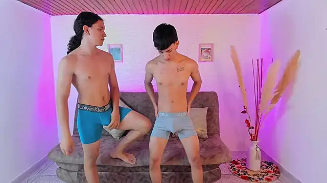 Couples Wallen online show from 03-06-25, 11:20