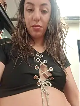 queen-natty online show from 02-18-25, 04:05