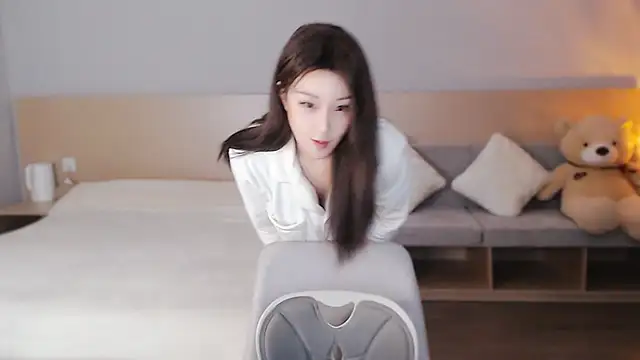 Lucky-baby online show from 03-08-25, 01:36