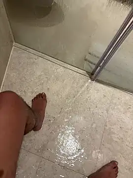 Snapshot of Rahulroy96 chatting on 01-22-25, 04:23 Rahulroy96 online show from 01-22-25, 04:23