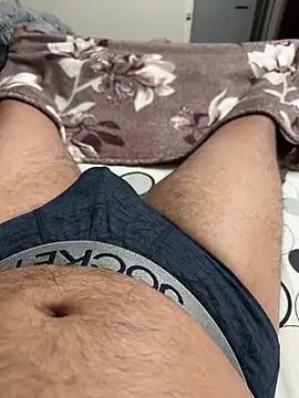 Snapshot of Rahulroy96 chatting on 01-24-25, 01:57 Rahulroy96 online show from 01-24-25, 01:57