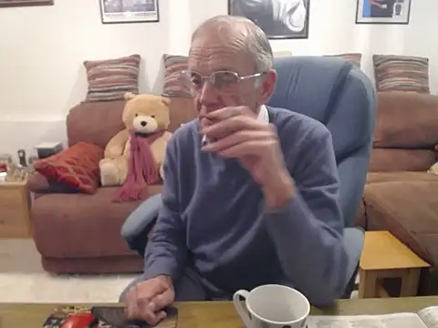 Ferret7777 online show from 10-28-25, 08:11