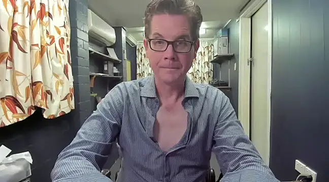 Snapshot of tilobinder chatting on 12-06-24, 03:33 tilobinder online show from 12-06-24, 03:33