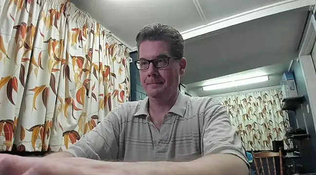 Snapshot of tilobinder chatting on 01-14-25, 01:28 tilobinder online show from 01-14-25, 01:28