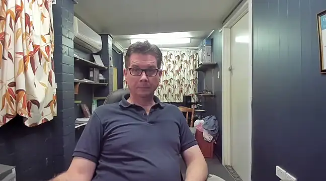 Snapshot of tilobinder chatting on 03-02-25, 01:27 tilobinder online show from 03-02-25, 01:27