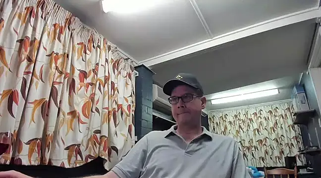 Snapshot of tilobinder chatting on 03-03-25, 12:37 tilobinder online show from 03-03-25, 12:37