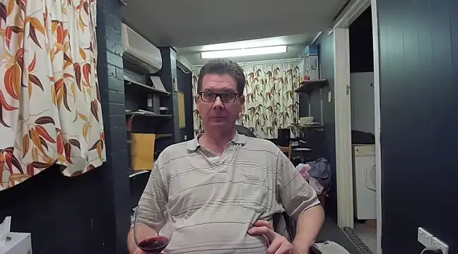 Snapshot of tilobinder chatting on 03-14-25, 01:02 tilobinder online show from 03-14-25, 01:02