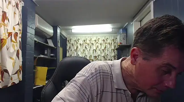 Snapshot of tilobinder chatting on 03-21-25, 03:13 tilobinder online show from 03-21-25, 03:13