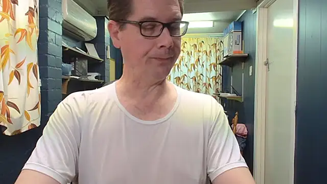 Snapshot of tilobinder chatting on 09-13-25, 12:49 tilobinder online show from 09-13-25, 12:49