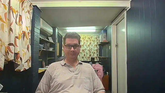 tilobinder online show from 11-16-25, 02:11