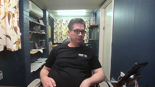 tilobinder online show from 02-24-26, 02:59