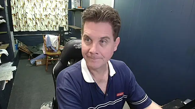 Snapshot of tilobinder chatting on 04-21-26, 02:34 tilobinder online show from 04-21-26, 02:34