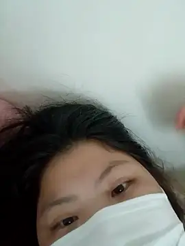 hello098712 online show from 10-10-25, 04:06