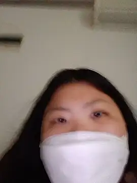 Snapshot of hello098712 chatting on 05-16-26, 04:42 hello098712 online show from 05-16-26, 04:42