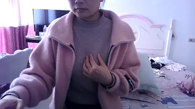 Snapshot of CN-Xiaoxi chatting on 09-28-25, 03:34 CN-Xiaoxi online show from 09-28-25, 03:34