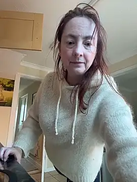 LouiseTswing online show from 02-26-26, 02:16