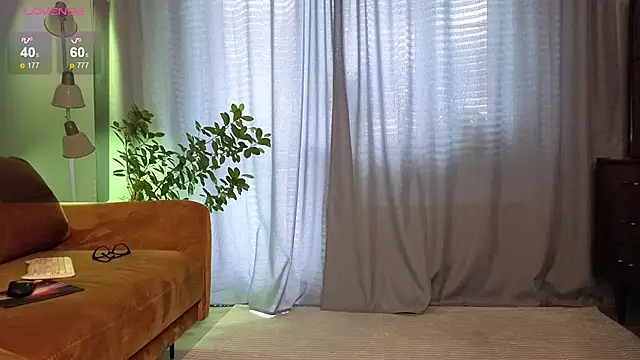 Snapshot of Your_dream_Alice chatting on 09-29-25, 09:14 Your dream Alice online show from 09-29-25, 09:14