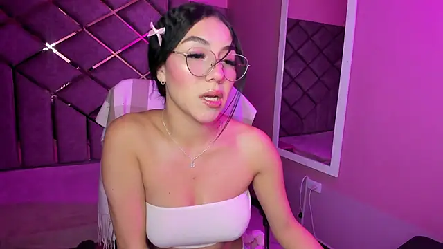 Poly Sasha  online show from 04-12-26, 03:33