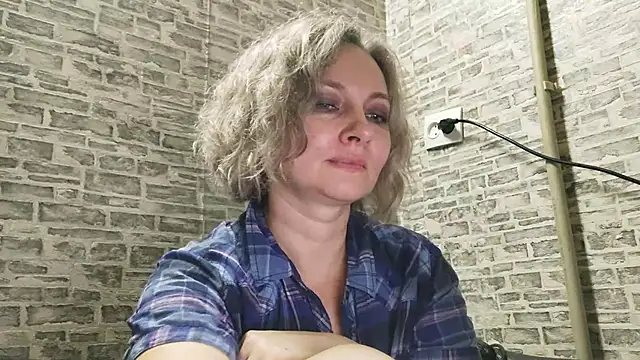 EdithManning online show from 01-25-25, 02:47