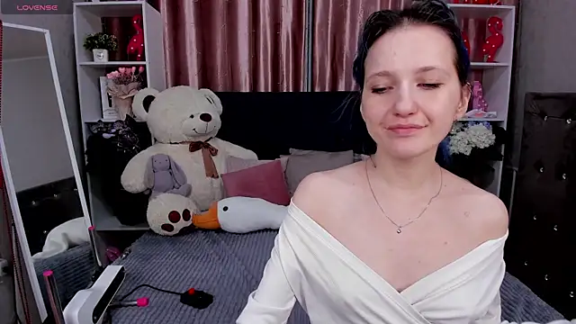 Snapshot of MiaKarlos chatting on 02-23-25, 01:13 MiaKarlos online show from 02-23-25, 01:13