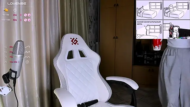 Snapshot of princessaalicc chatting on 11-29-25, 11:35 princessaalicc online show from 11-29-25, 11:35