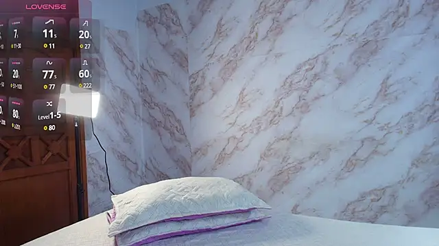 Snapshot of lucia_brown chatting on 01-30-25, 05:17 lucia brown online show from 01-30-25, 05:17