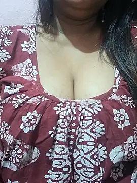 Snapshot of Hot-Anuska chatting on 02-05-26, 06:12 Hot-Anuska online show from 02-05-26, 06:12