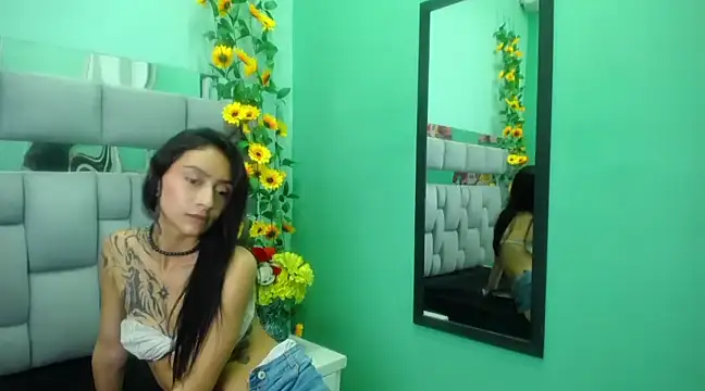 Snapshot of Miaa_Thopmson chatting on 03-01-25, 09:29 Miaa Thopmson online show from 03-01-25, 09:29