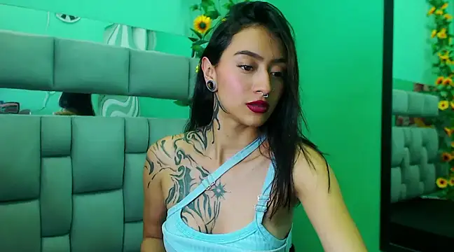 Snapshot of Miaa_Thopmson chatting on 03-11-25, 10:31 Miaa Thopmson online show from 03-11-25, 10:31