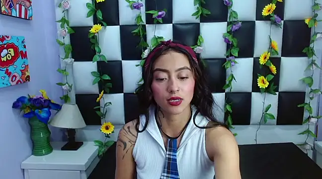 Snapshot of Miaa_Thopmson chatting on 03-14-25, 03:58 Miaa Thopmson online show from 03-14-25, 03:58