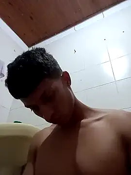 wolf james123 online show from 01-14-25, 05:08