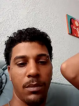 Snapshot of gugao666 chatting on 12-11-24, 04:31 gugao666 online show from 12-11-24, 04:31