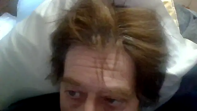 Snapshot of frankie7inch chatting on 05-15-26, 01:29 frankie7inch online show from 05-15-26, 01:29
